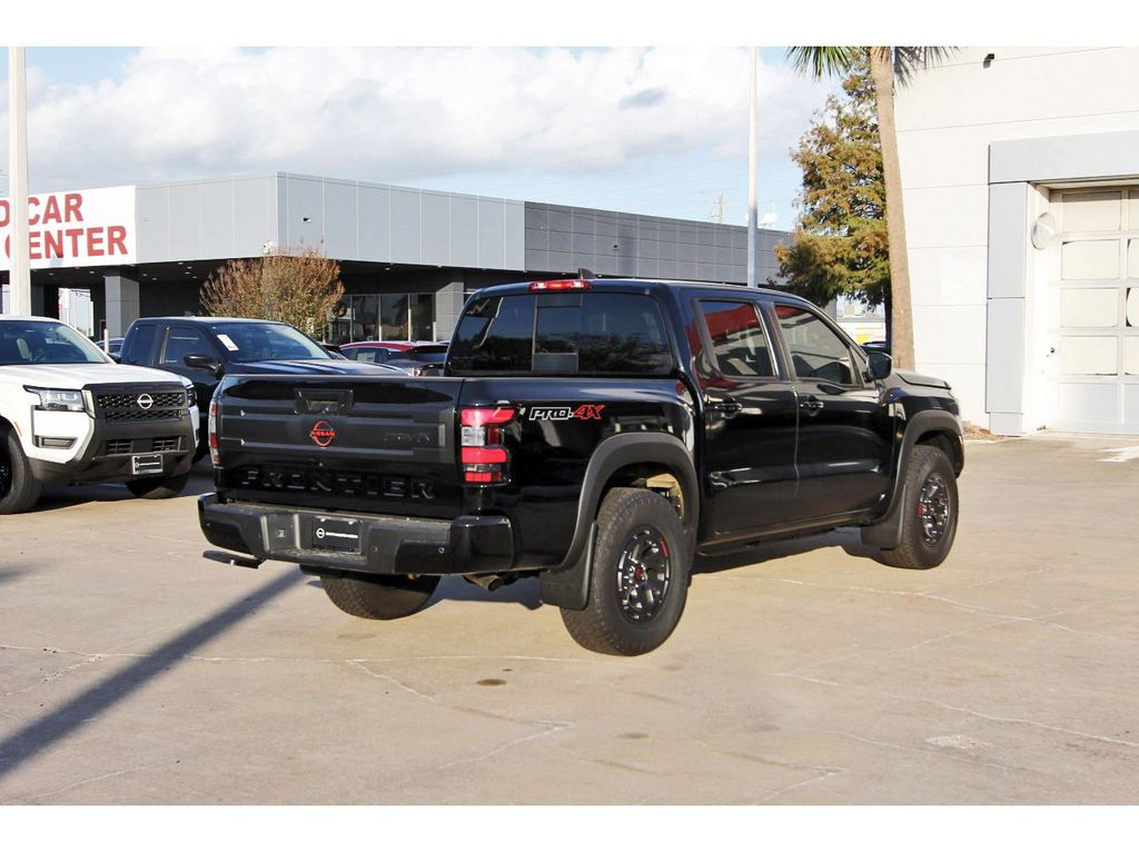 2025 Nissan Frontier PRO-4X - 3