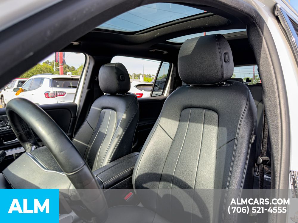Used 2022 Polar White Mercedes-Benz GLB 250 image 14