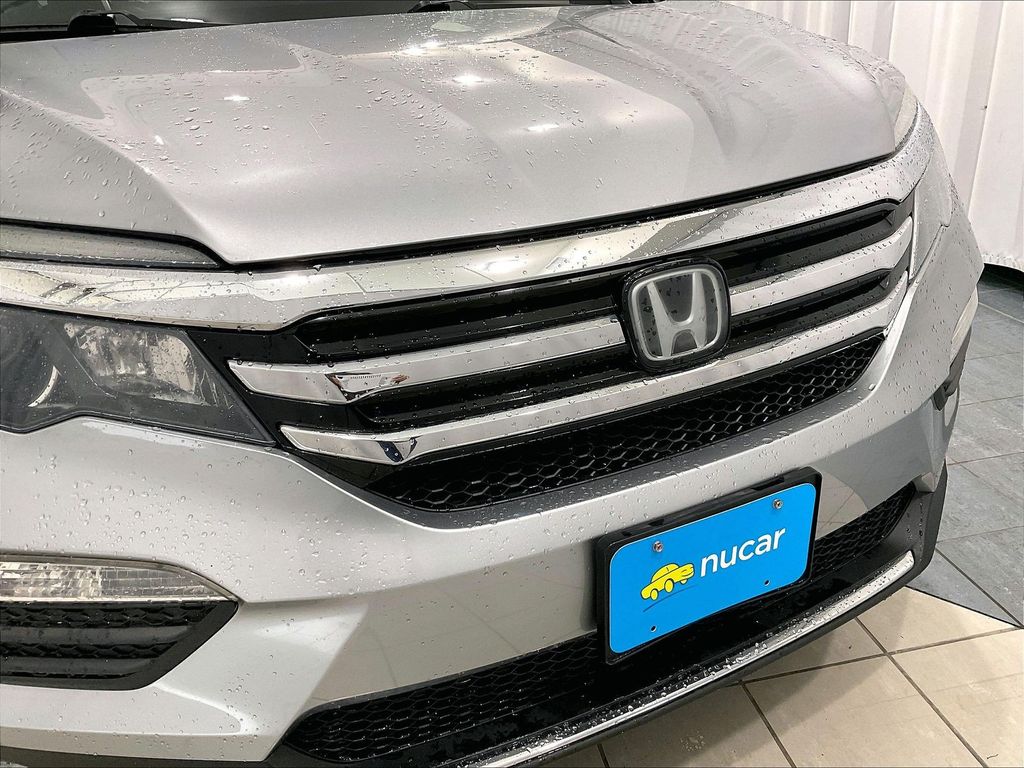2016 Honda Pilot — photo 33