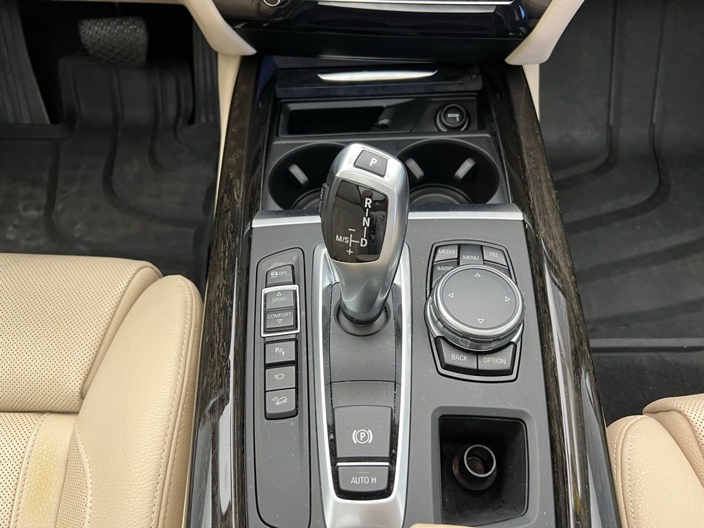 Thumbnail: 2016 BMW X5 - 12
