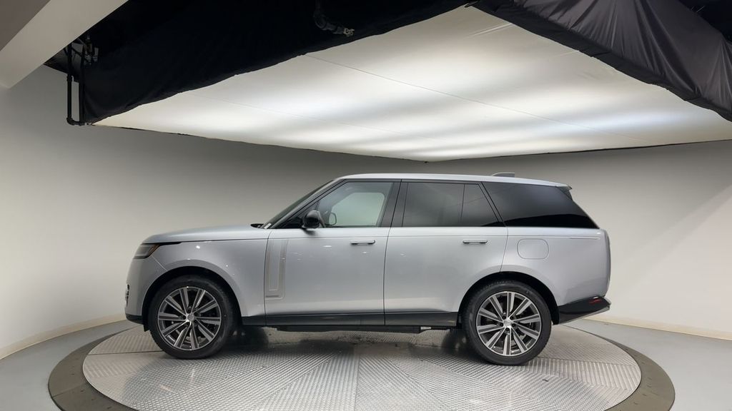 2025 Land Rover Range Rover Autobiography 5