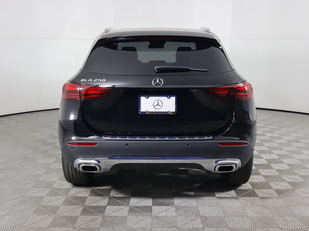 2025 Mercedes-Benz GLA 250 6
