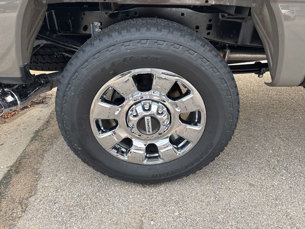 New 2026 Gray Ford Lariat image 22