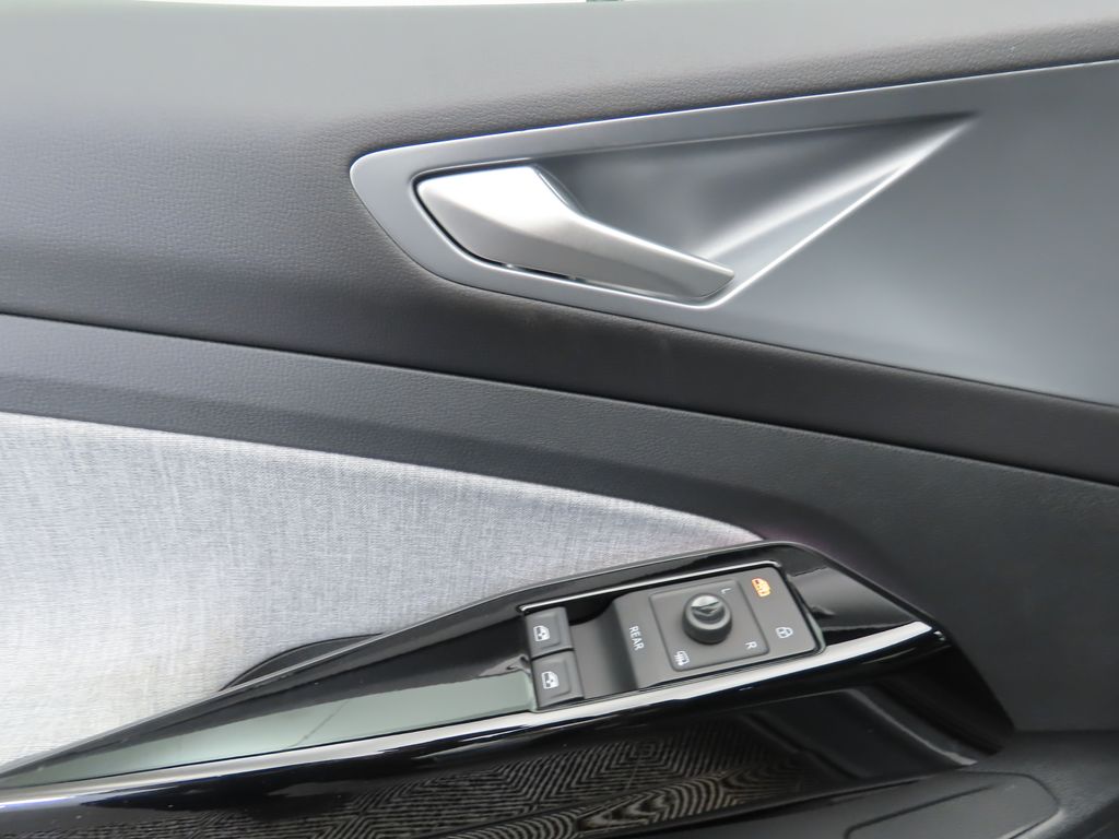 Thumbnail: 2025 Volkswagen ID.4 - 24