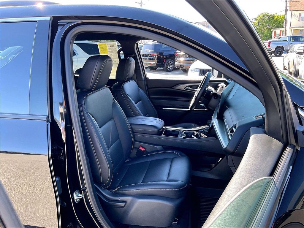 2024 Chevrolet Traverse — photo 11