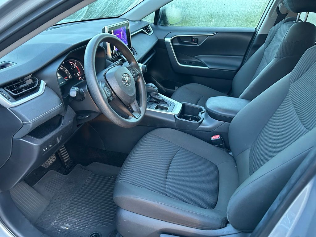 Thumbnail: 2025 Toyota RAV4 - 14
