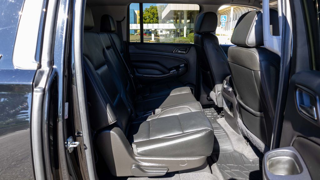 Used 2020 Chevrolet Suburban LT 4D Sport Utility