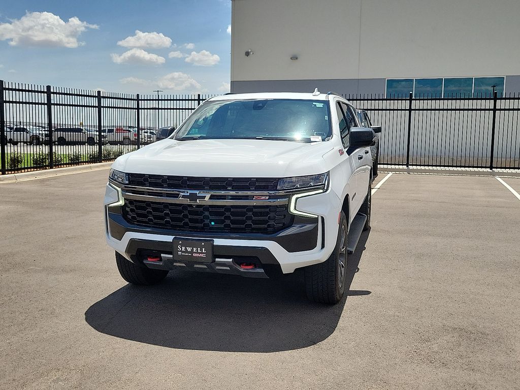 Summit White 2021 Chevrolet Suburban SUV / Crossover Four-Wheel Drive