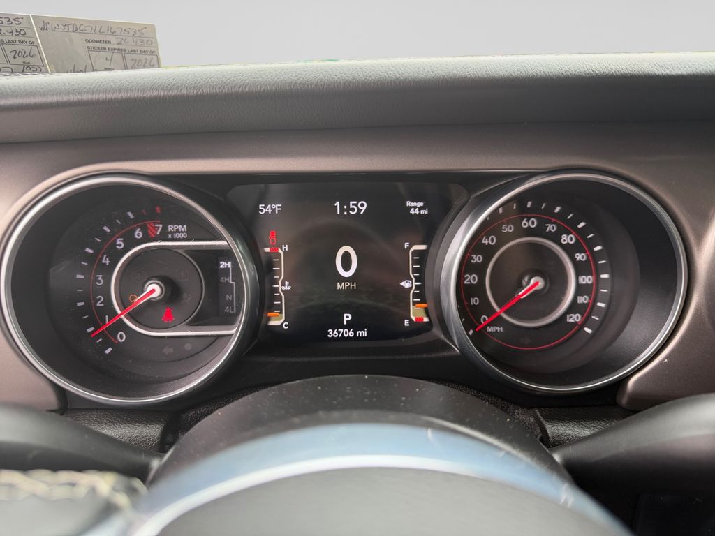 2020 Jeep Gladiator Rubicon White at Sutliff Volkswagen