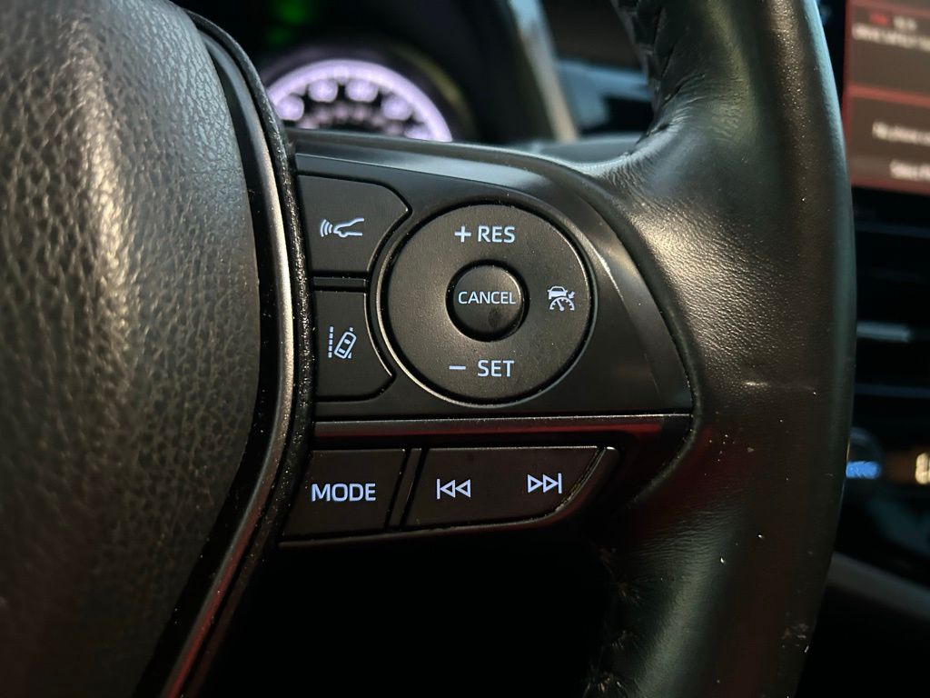 Thumbnail: 2021 Toyota Camry - 19