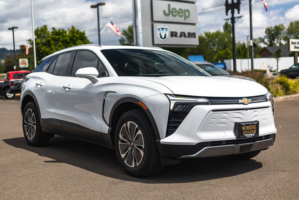 2024 Chevrolet Blazer EV LT thumbnail 6