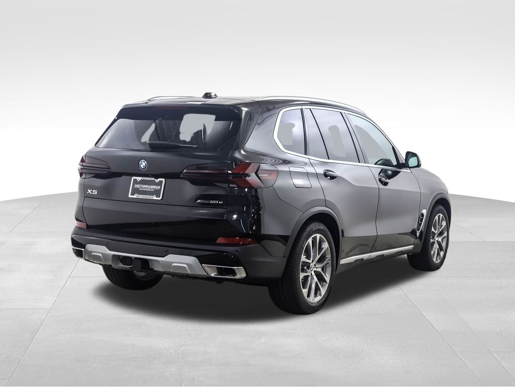Thumbnail: 2026 BMW X5 - 6