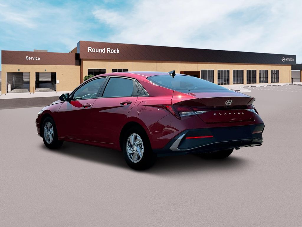 2025 Hyundai Elantra SE 5