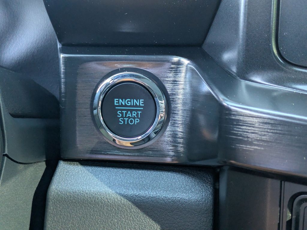 2026 Ford F-350 Super Duty LARIAT