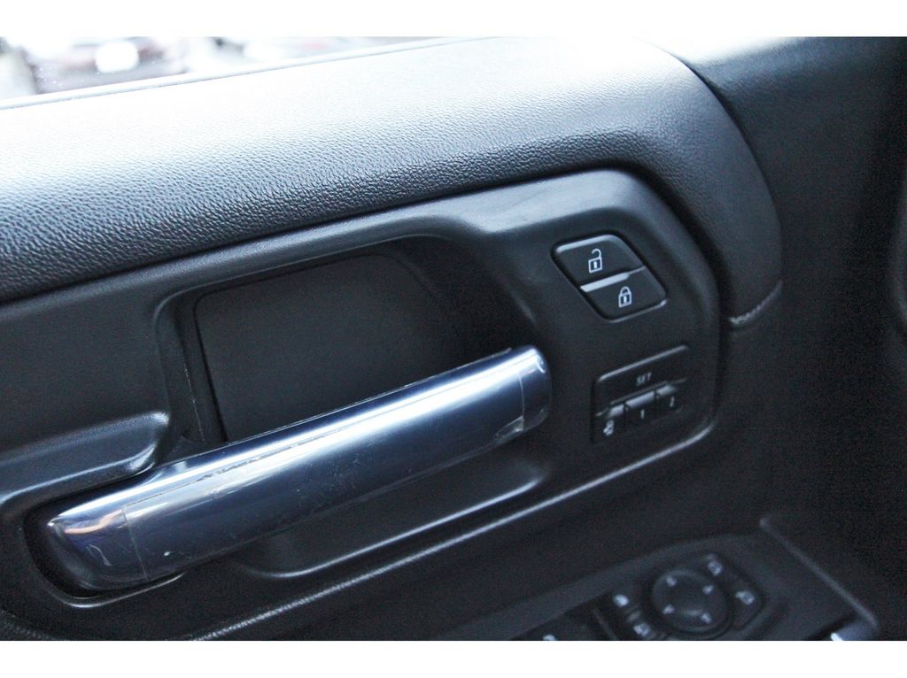 2022 GMC Sierra 2500HD Denali White at EAG Ford Navasota