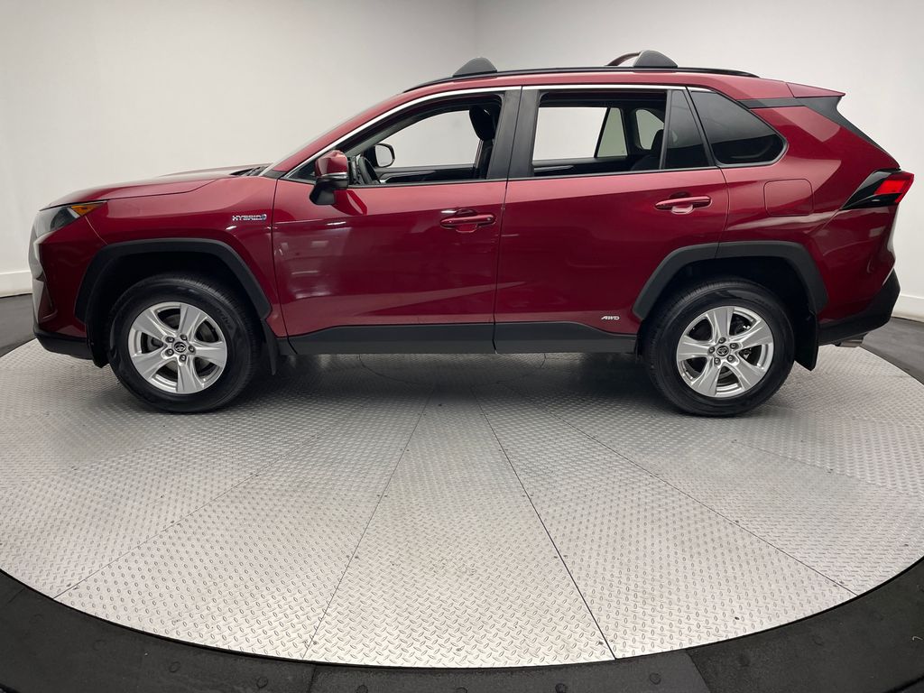 2021 Toyota RAV4 LE 8