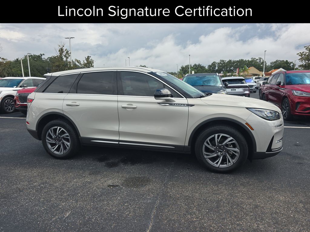 Pearl Metallic 2024 Lincoln Corsair SUV / Crossover Front-Wheel Drive 8-Speed Automatic