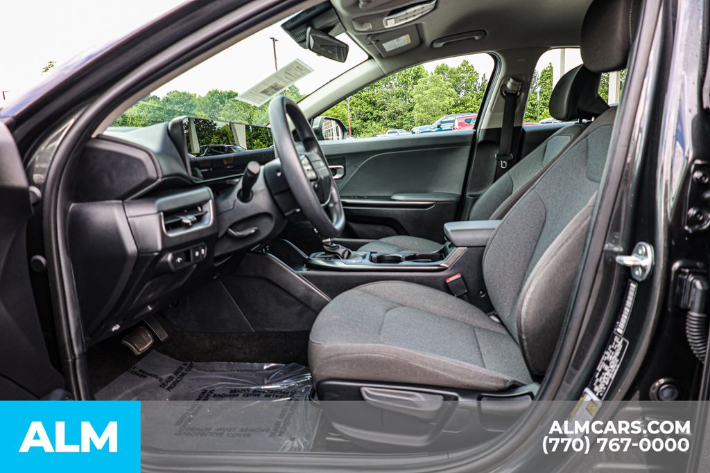 Used 2025 Gray Kia LXS image 18