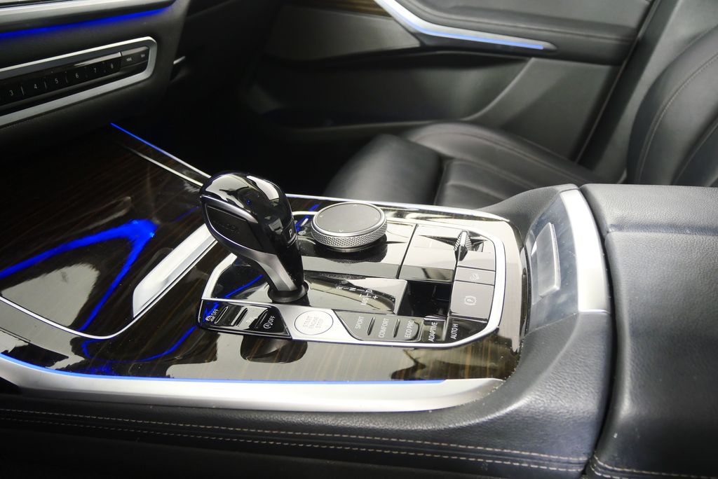 Thumbnail: 2020 BMW X7 - 26