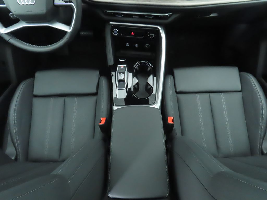 Thumbnail: 2025 Audi Q5 - 18