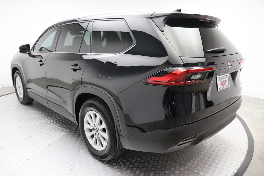 2024 Toyota Grand Highlander XLE 11