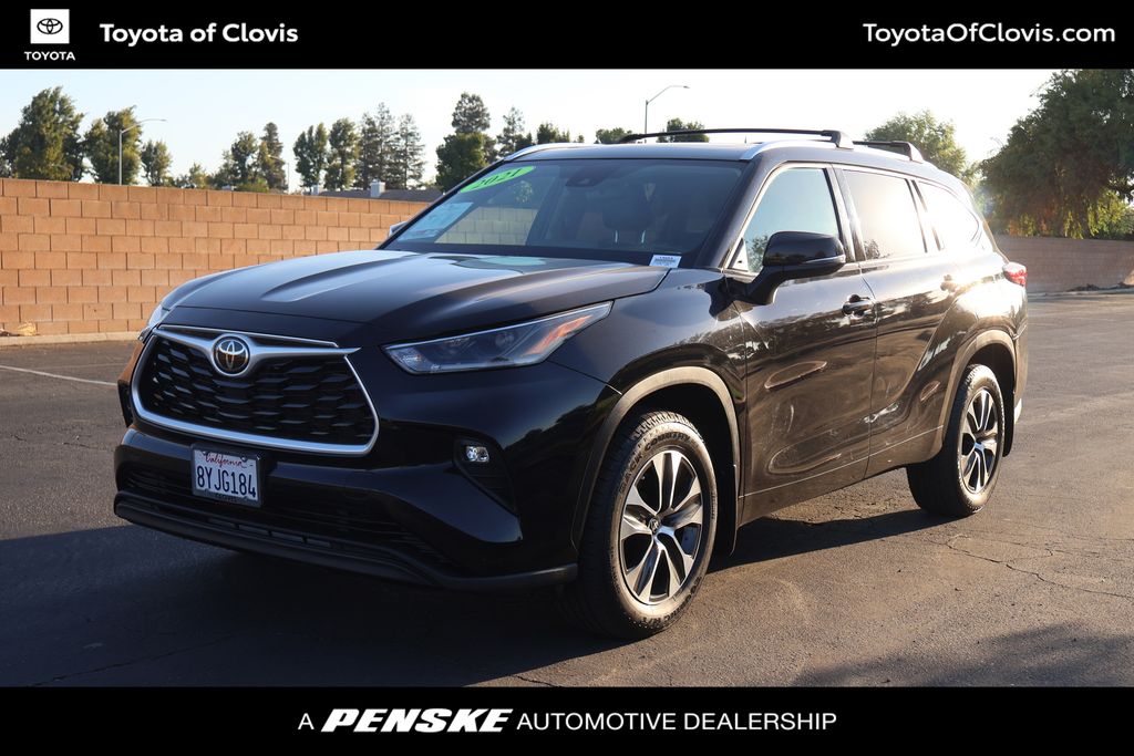 2021 Toyota Highlander XLE -
                Clovis, CA