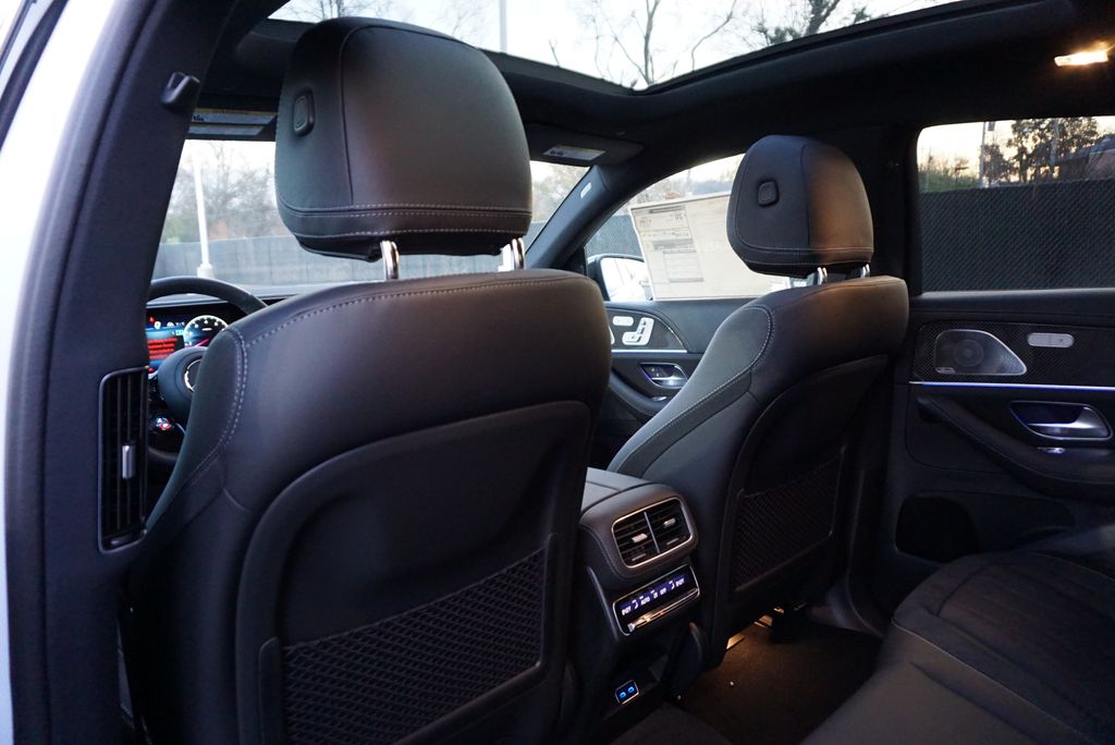 Thumbnail: 2026 Mercedes-Benz GLE - 15