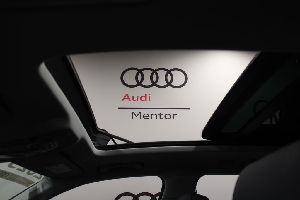 Thumbnail: 2023 Audi Q5 - 13