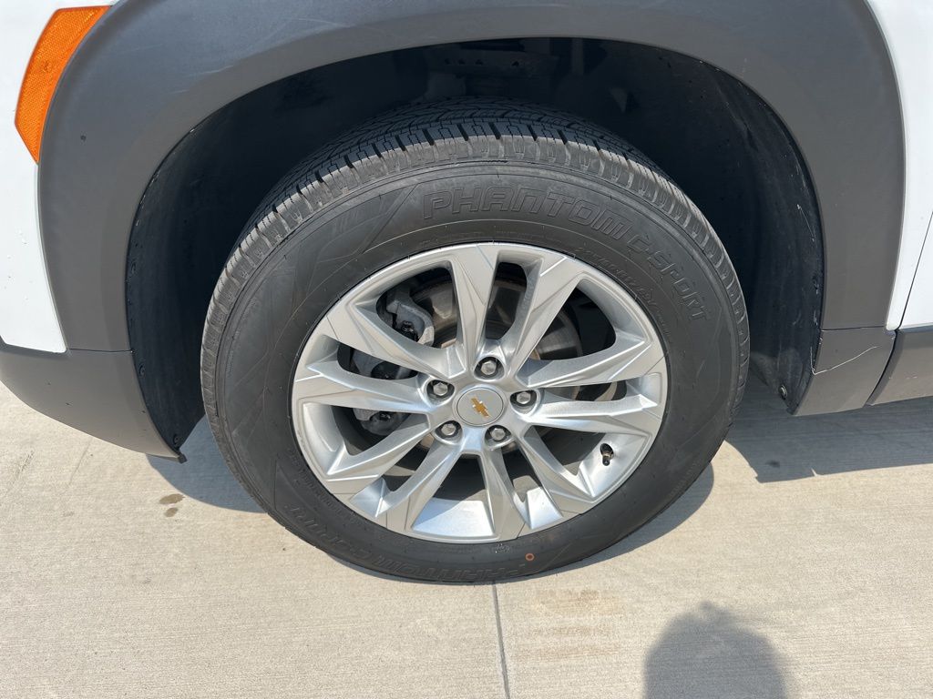 2022 Summit White Chevrolet Trailblazer LS AWD SUV