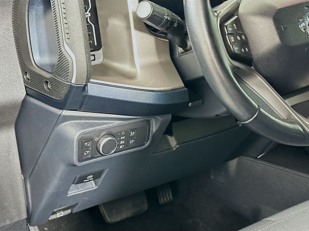 Thumbnail: 2022 Ford Bronco - 10