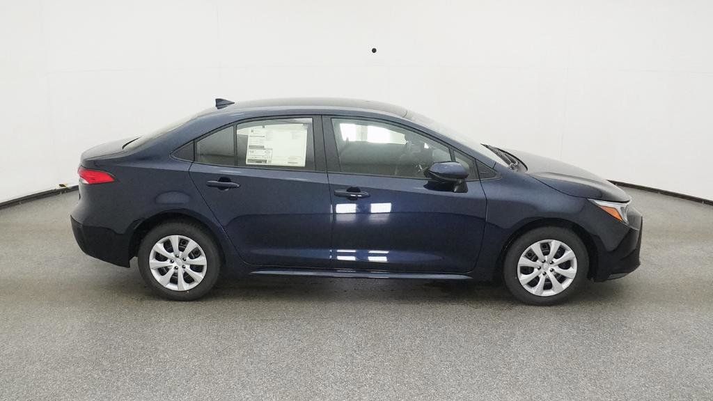 2025 Toyota Corolla LE 26