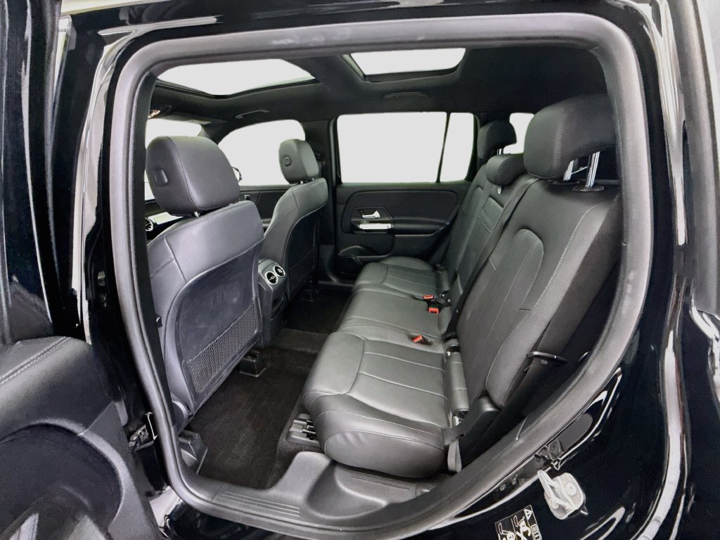 Thumbnail: 2023 Mercedes-Benz GLB - 20