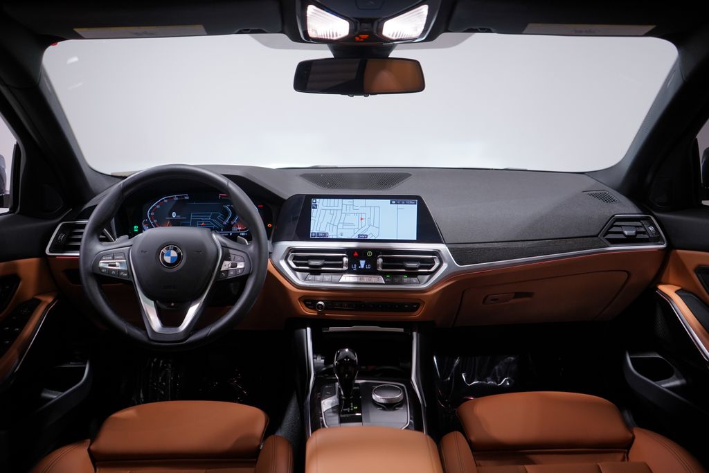 Thumbnail: 2022 BMW 3 Series - 10
