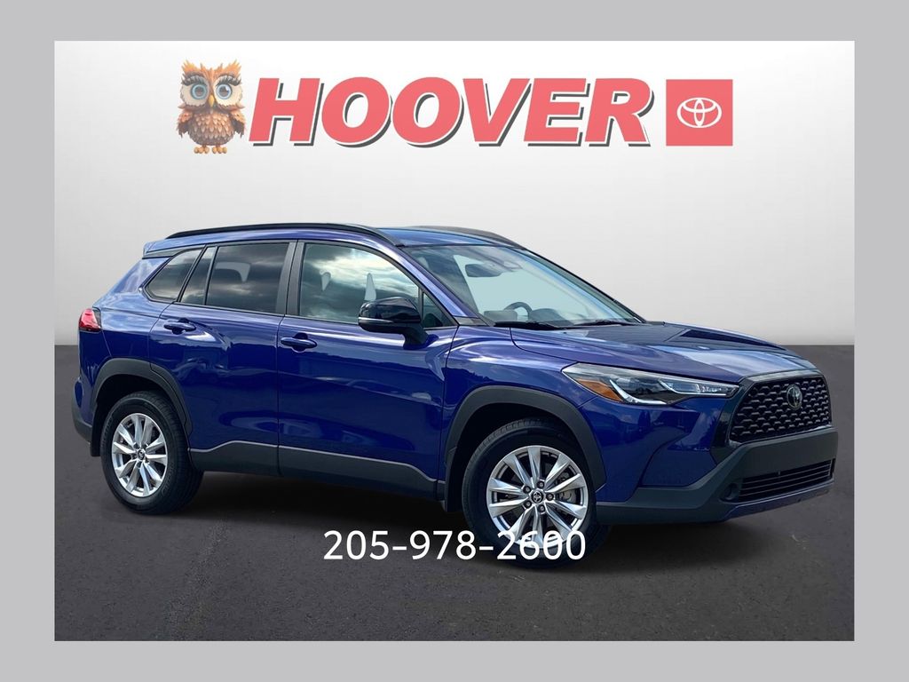 2025 Toyota Corolla Cross LE FWD