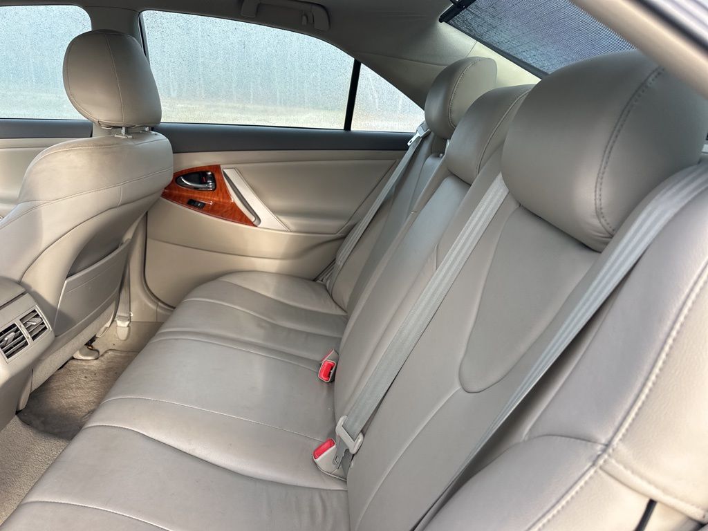 2010 Toyota Camry XLE 13