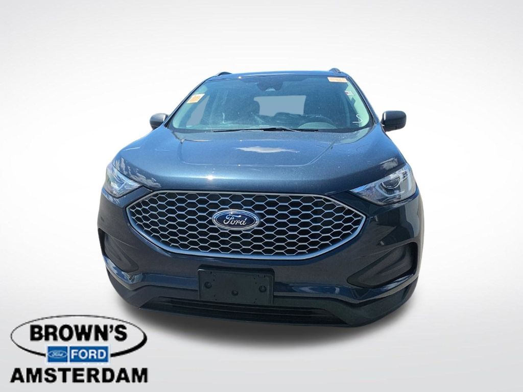 2023 Ford Edge SE - 2