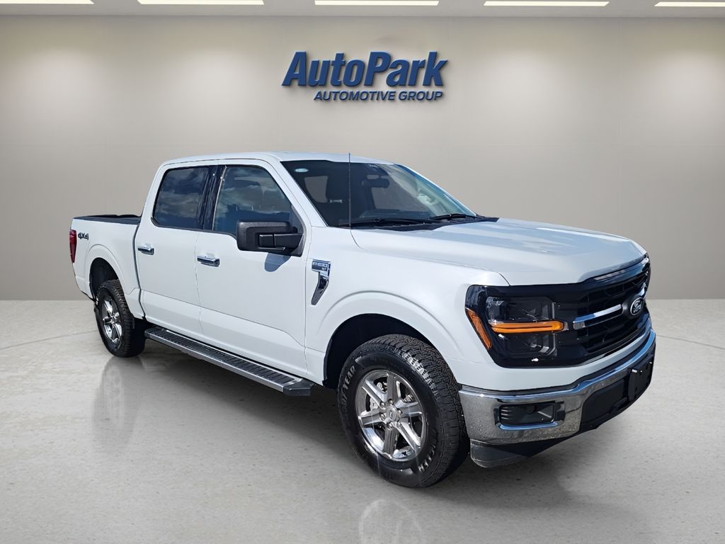 Space White Metallic 2025 Ford F-150 XLT SuperCrew 4WD Pickup Truck Four-Wheel Drive Automatic