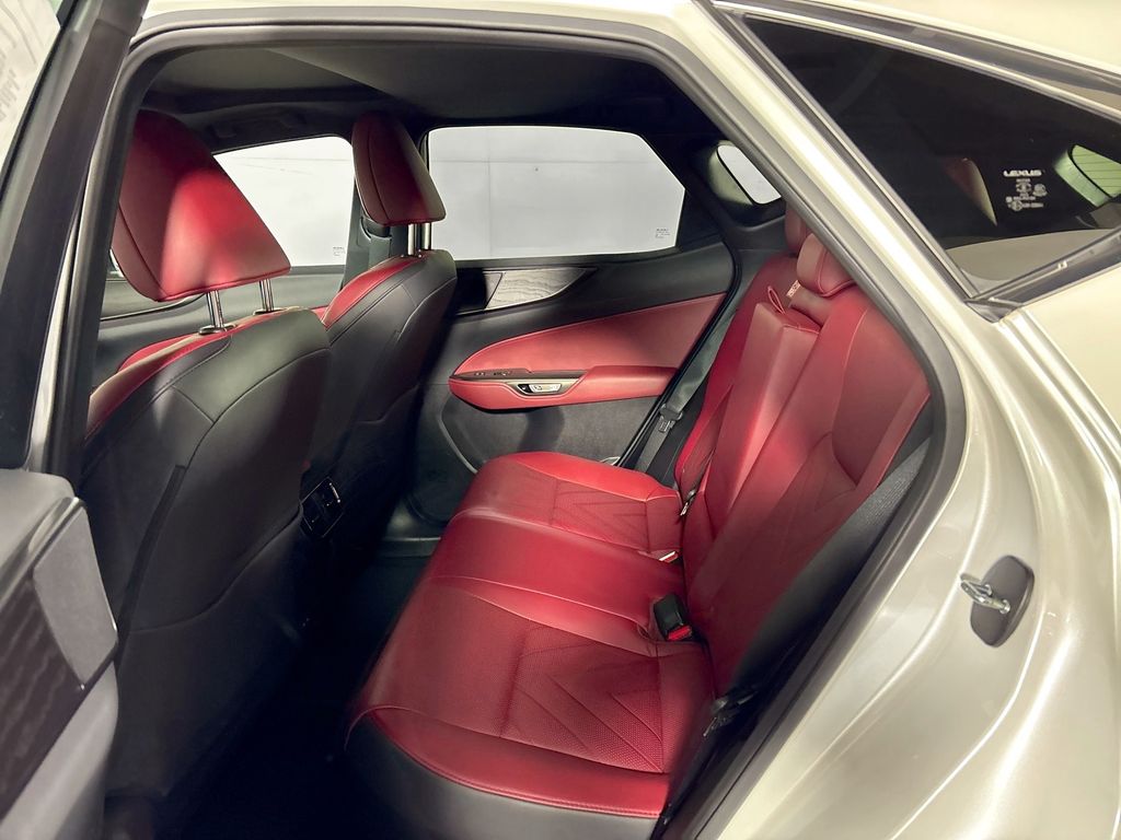 2022 Lexus NX 450h+ Luxury