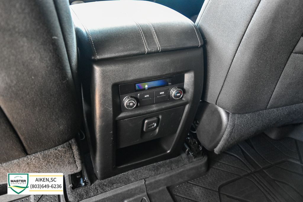 Used 2023 Chevrolet Traverse SUV