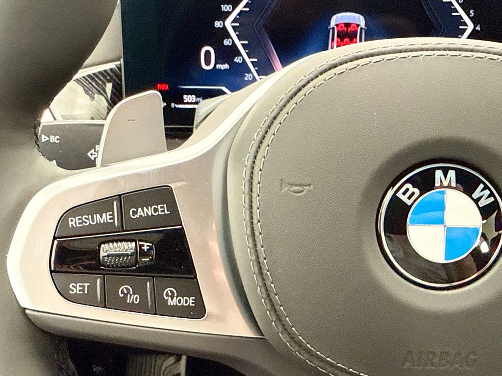 Thumbnail: 2027 BMW X7 - 11