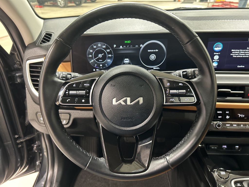 used 2024 Kia Seltos car, priced at $23,794