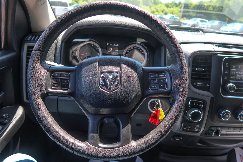 2019 Ram 1500 Classic Express Quad Cab 4x4 6'4" Box