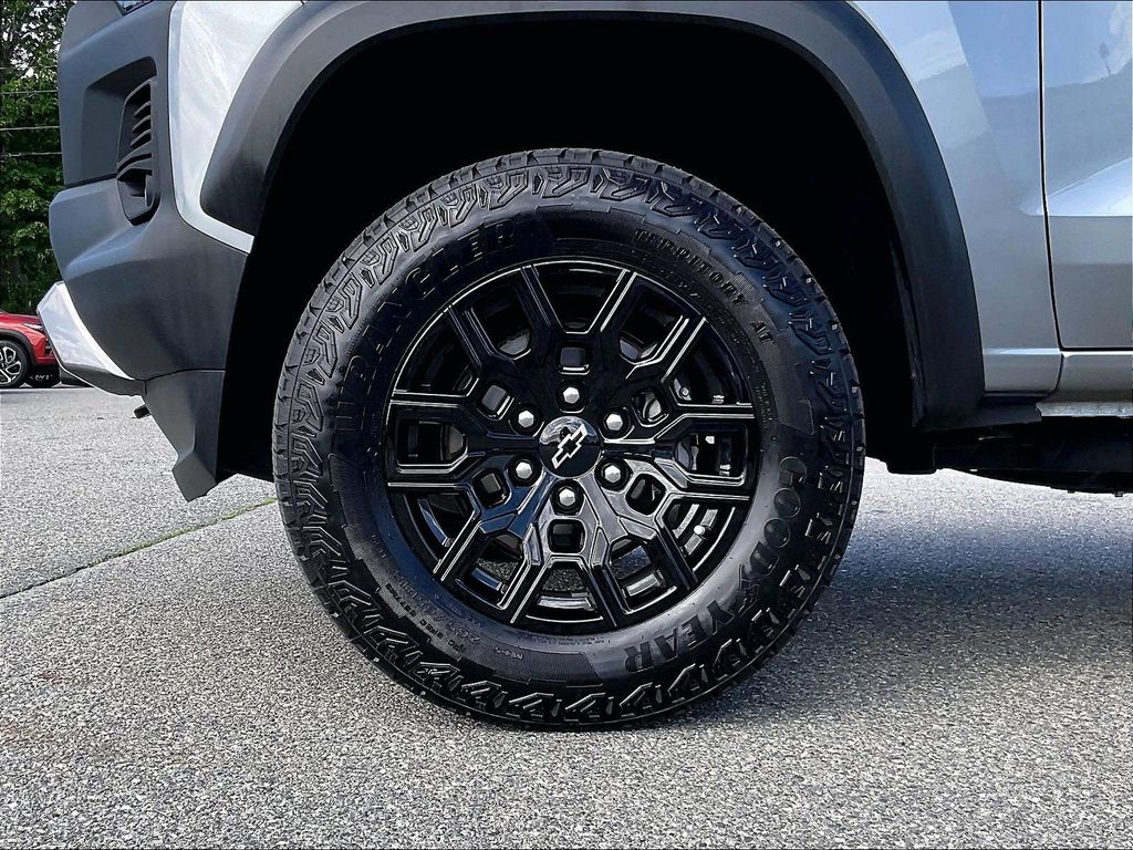 2024 Chevrolet Colorado — photo 7
