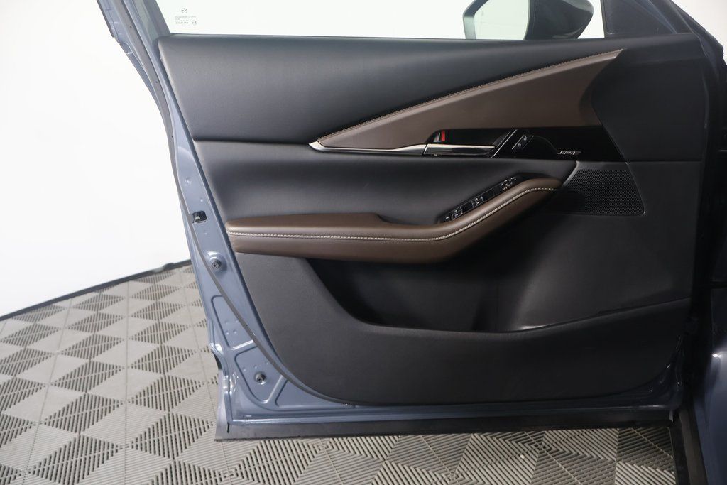 2022 Mazda CX-30 Premium Plus 12