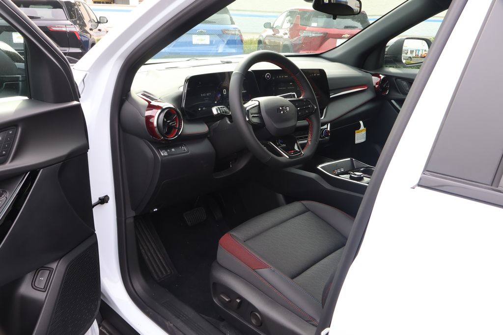 Thumbnail: 2026 Chevrolet Equinox - 13