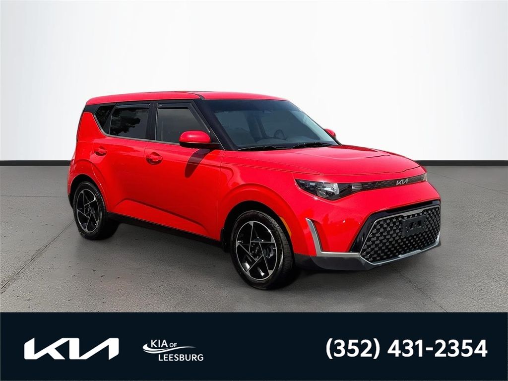 Inferno Red 2024 Kia Soul SUV / Crossover Front-Wheel Drive Continuously Variable Transmission