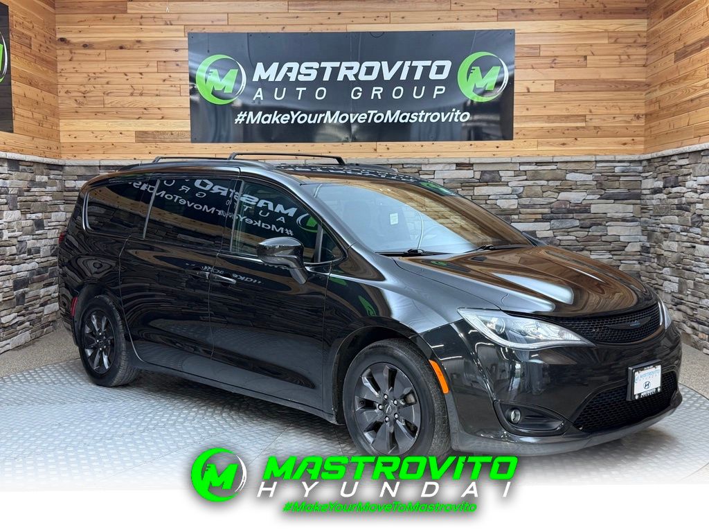 2020 Chrysler Pacifica Hybrid Touring L FWD   