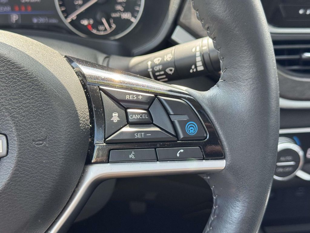 Used 2024 Nissan Altima Sedan