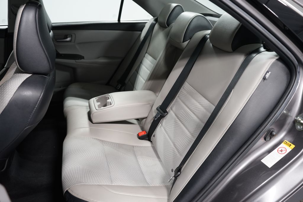 Thumbnail: 2017 Toyota Camry - 25