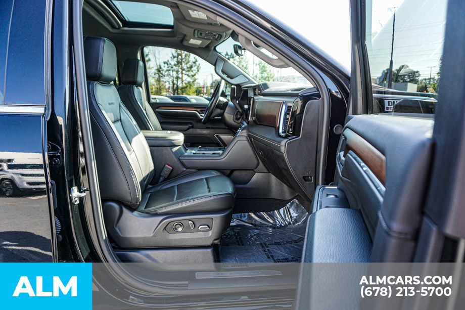 Used 2025 Black GMC Denali image 22